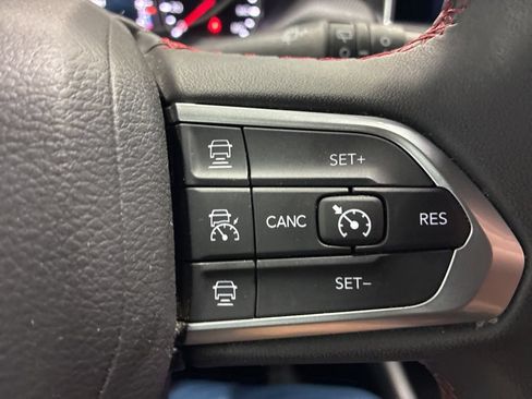 Used 2024 Jeep Compass Trailhawk AWD/4WD image 25