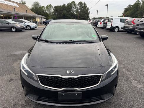 Used 2018 Kia Forte LX image 19