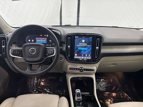 Used 2023 Volvo XC40 B5 Ultimate AWD/4WD image 24