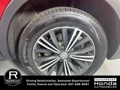 Used 2018 Volkswagen Tiguan SEL AWD/4WD image 5