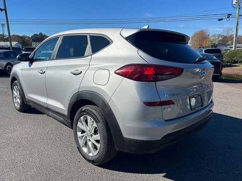 Used 2020 Hyundai Tucson SE image 3