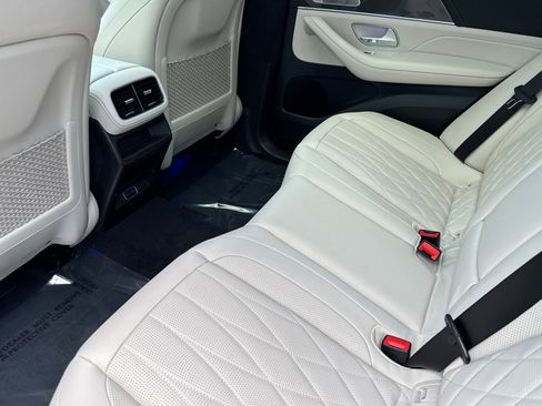 New 2026 Mercedes-Benz GLE 63 AMG S image 23