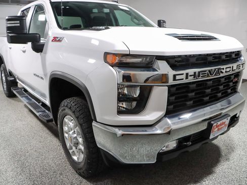 Used 2023 Chevrolet Silverado 2500 LT w/ Convenience Package AWD/4WD image 5