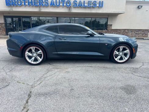 Used 2021 Chevrolet Camaro LT RWD image 7