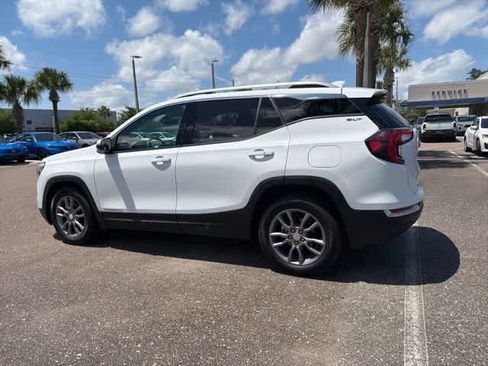 Used 2023 GMC Terrain SLT FWD image 21