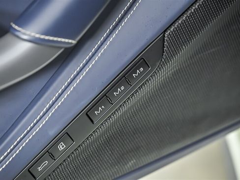 Used 2021 Ferrari F8 Tributo RWD image 21