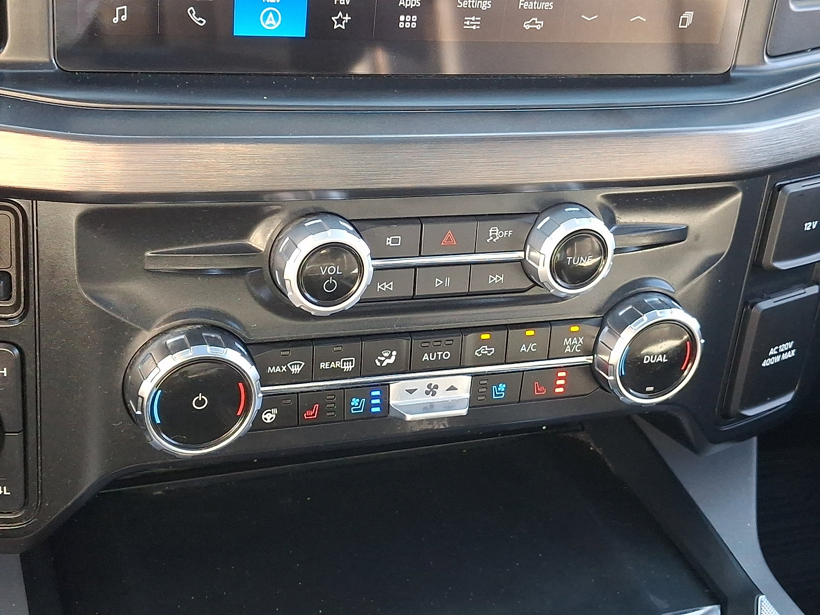 Used 2025 Ford F450 Lariat w/ Lariat Ultimate Package AWD/4WD image 23