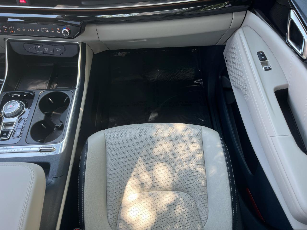 Used 2026 Kia Carnival SX Prestige FWD image 21