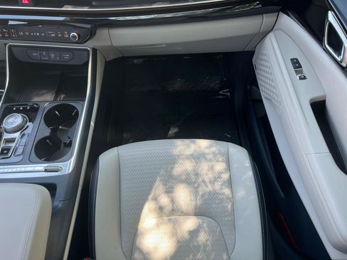 Used 2026 Kia Carnival SX Prestige FWD image 21