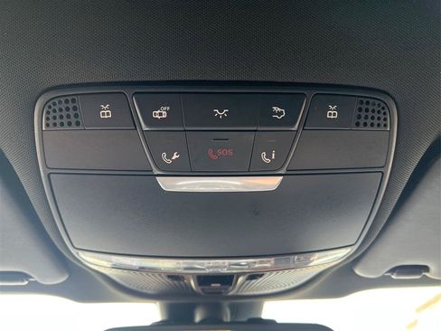 Used 2019 Mercedes-Benz GLC 300 4MATIC image 28