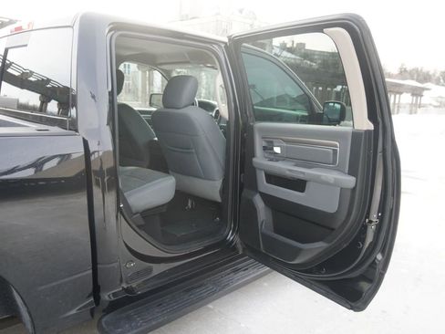Used 2019 RAM 1500 Big Horn AWD/4WD image 36