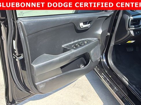 Used 2022 Kia Rio LX image 8