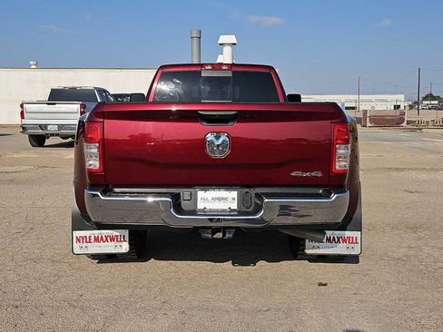 Used 2024 RAM 3500 Tradesman w/ Chrome Appearance Group AWD/4WD image 7