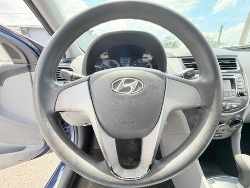 Used 2015 Hyundai Accent GLS FWD image 13
