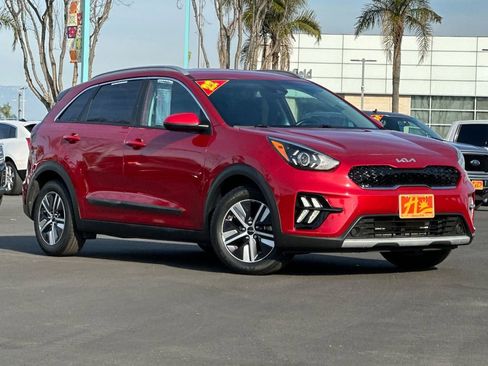 Used 2022 Kia Niro LXS image 2