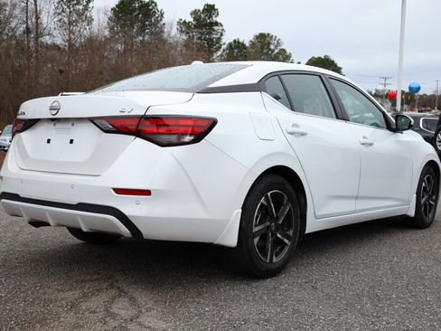 Used 2024 Nissan Sentra SV image 5