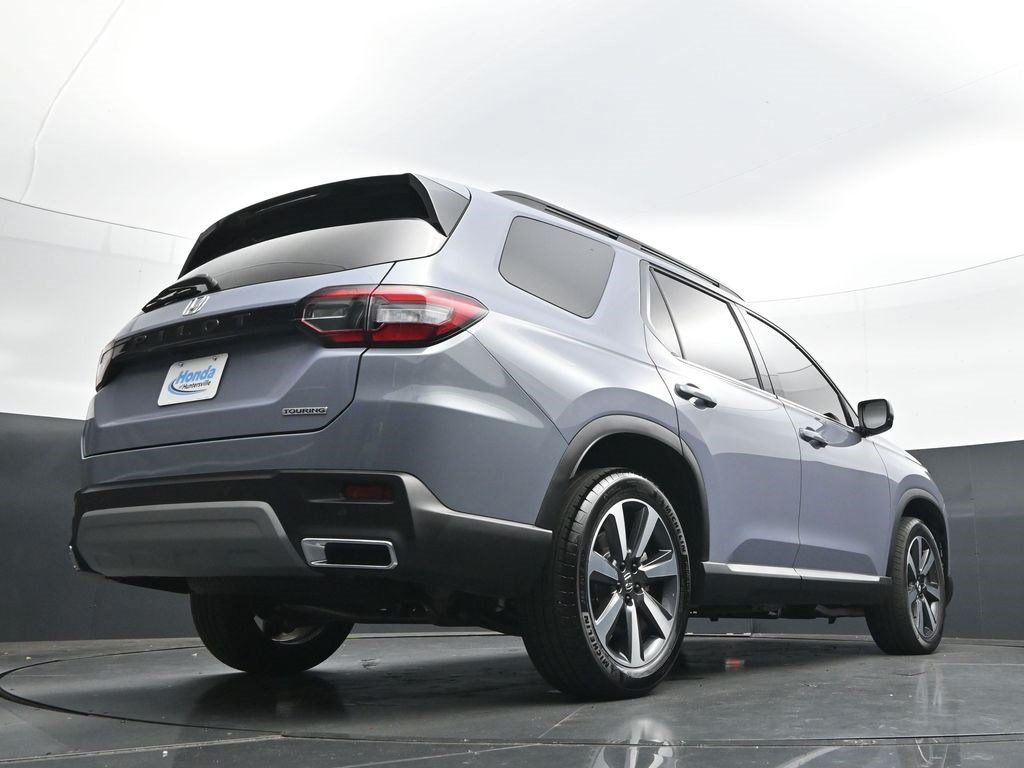 Used 2025 Honda Pilot Touring image 45