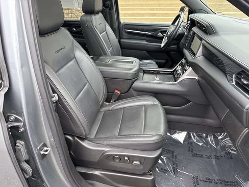Used 2022 GMC Yukon Denali AWD/4WD image 7