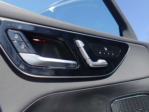 Used 2026 Mercedes-Benz GLC 300 GLC 300 image 26