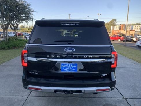 Used 2024 Ford Expedition Limited image 4