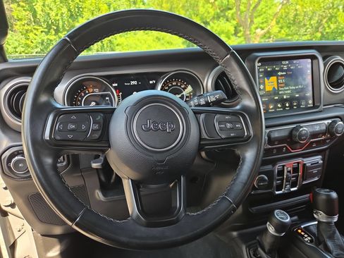 Used 2022 Jeep Wrangler Unlimited Sport AWD/4WD image 25