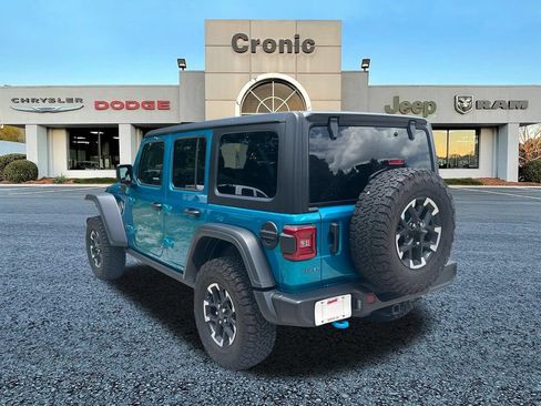 Used 2024 Jeep Wrangler Unlimited Rubicon 4xe w/ Technology Group AWD/4WD image 5