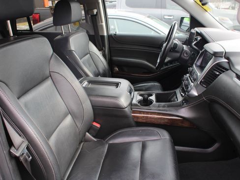 Used 2019 Chevrolet Tahoe LT image 4