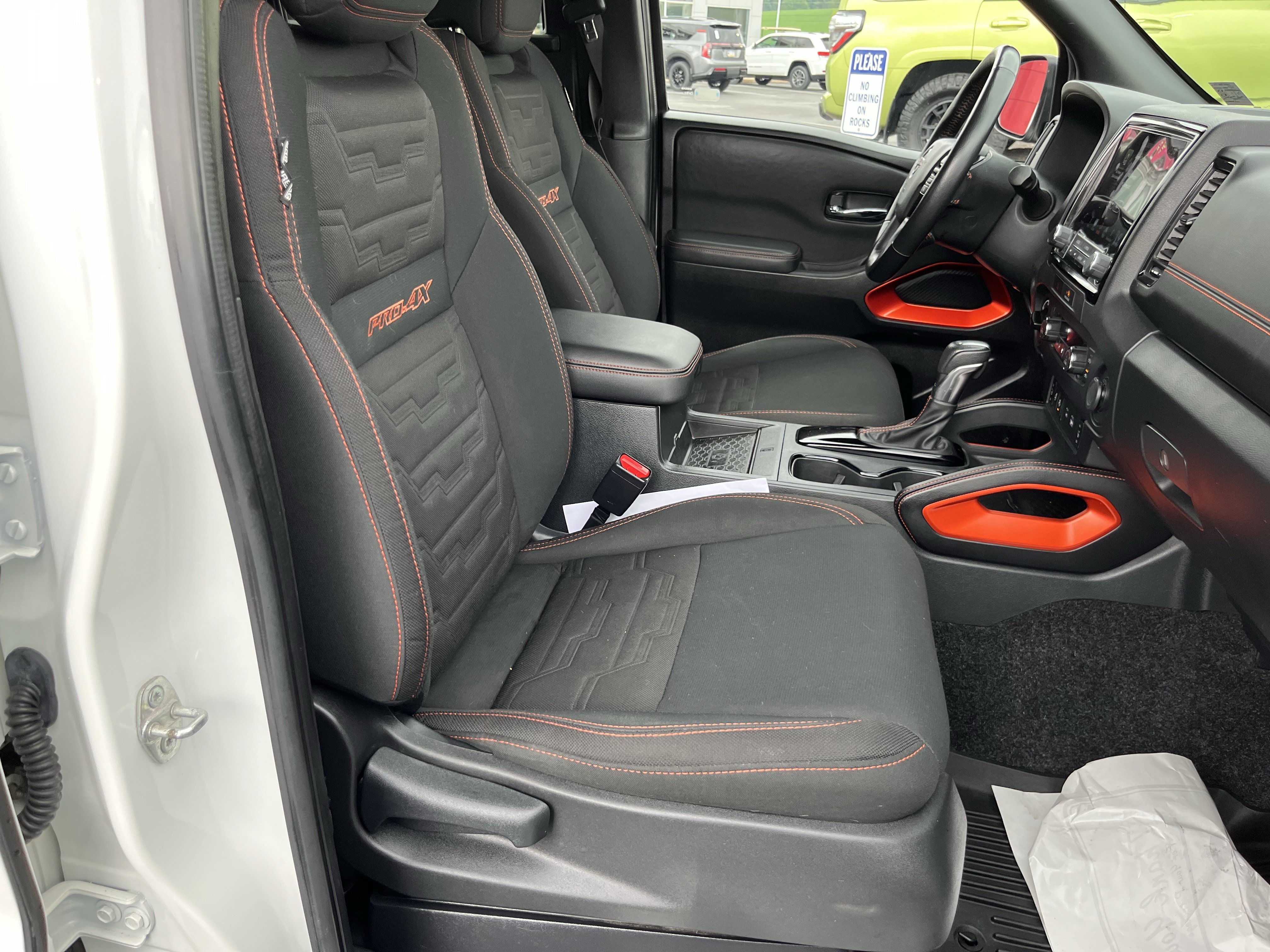 Used 2023 Nissan Frontier PRO-4X w/ Pro Convenience Package AWD/4WD image 3