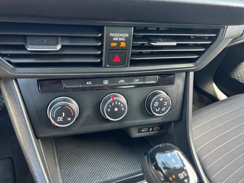 Certified 2023 Volkswagen Jetta S FWD image 12