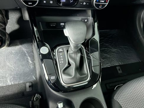 Used 2023 Kia Soul LX w/ Option Group 015 FWD image 22