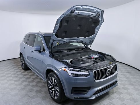 Used 2022 Volvo XC90 T6 Momentum w/ Protection Package Premier AWD/4WD image 34