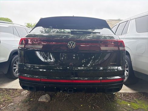 Used 2025 Volkswagen Atlas Cross Sport SEL R-Line AWD/4WD image 6