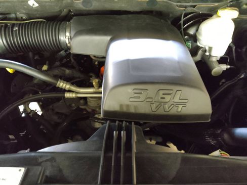 Used 2018 RAM 1500 Express w/ Express Value Package image 30