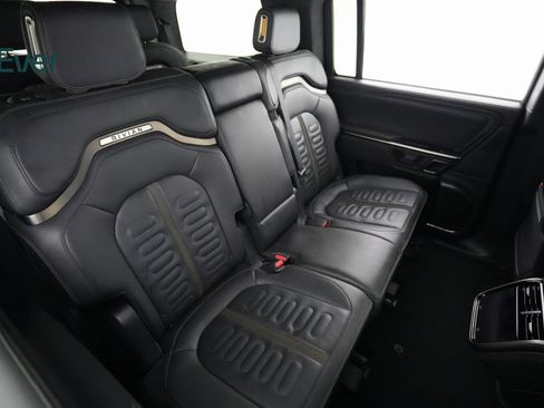 Used 2023 Rivian R1S Adventure image 9