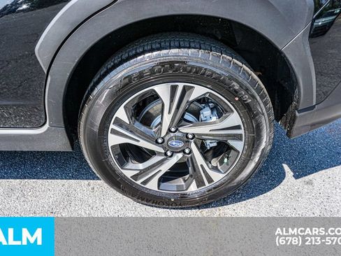 Used 2025 Subaru Crosstrek 2.5i Premium AWD/4WD image 17