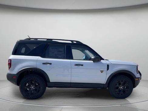 New 2026 Ford Bronco Sport Badlands w/ Sasquatch Badlands Package AWD/4WD image 2