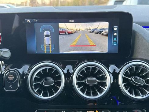 Used 2025 Mercedes-Benz GLA 250 image 29