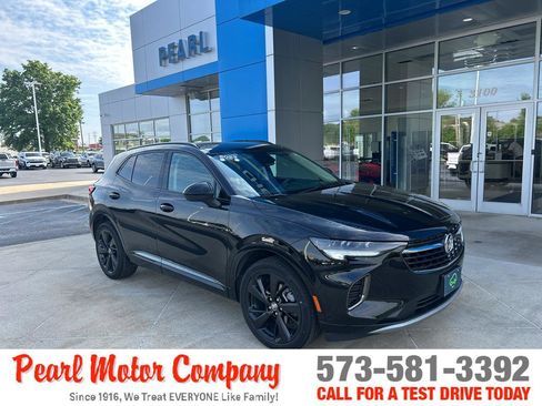 Used 2023 Buick Envision Preferred w/ Sport Touring Package AWD/4WD image 1