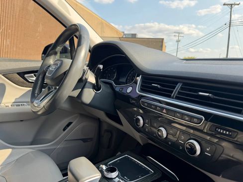 Used 2018 Audi Q7 3.0T Premium Plus AWD/4WD image 30
