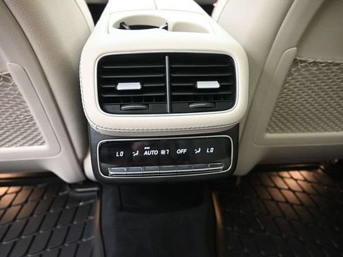 Used 2025 Mercedes-Benz GLS 450 4MATIC image 26