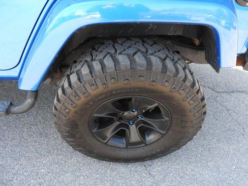 Used 2015 Jeep Wrangler Unlimited Sport AWD/4WD image 15