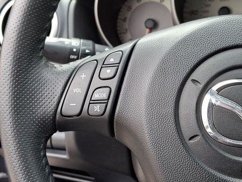 Used 2009 MAZDA MAZDA3 i Touring Value FWD image 20