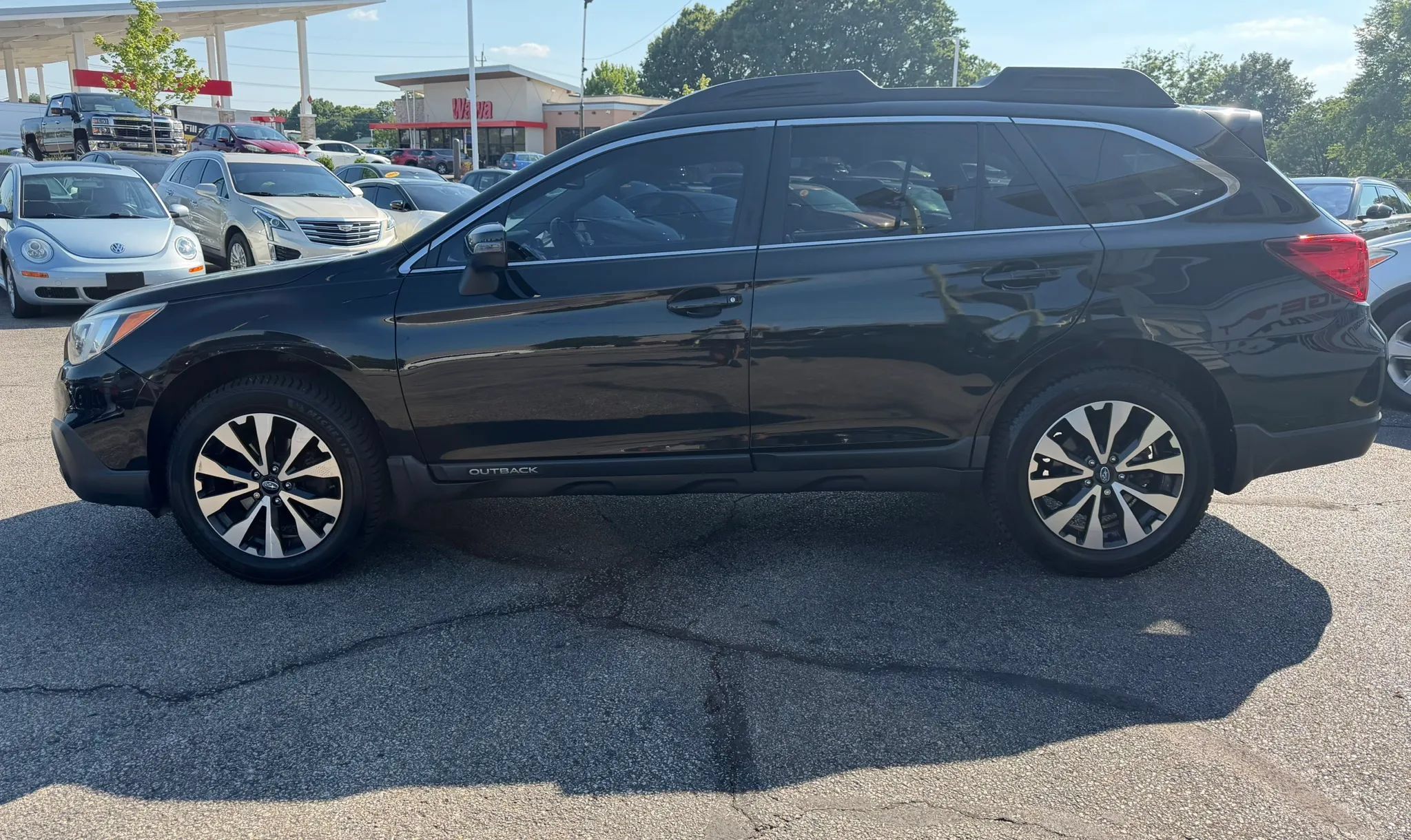Used 2015 Subaru Outback 2.5i Limited AWD/4WD image 2