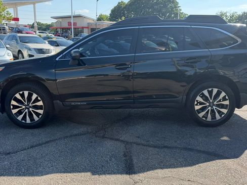 Used 2015 Subaru Outback 2.5i Limited AWD/4WD image 2
