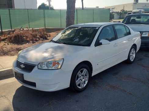 Used 2007 Chevrolet Malibu LT image 2