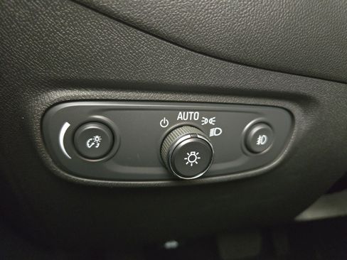 Certified 2021 Chevrolet Equinox Premier image 24