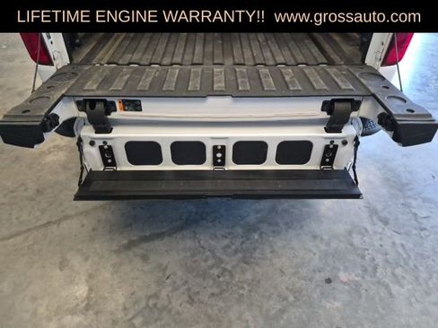 Used 2022 Chevrolet Silverado 2500 High Country w/ Z71 Off-Road Package image 10