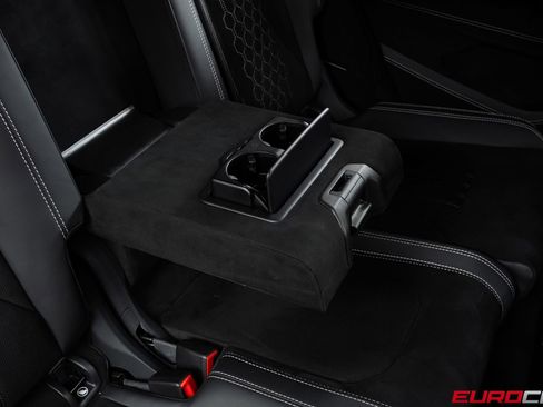 Used 2024 Lamborghini Urus Performante AWD/4WD image 48
