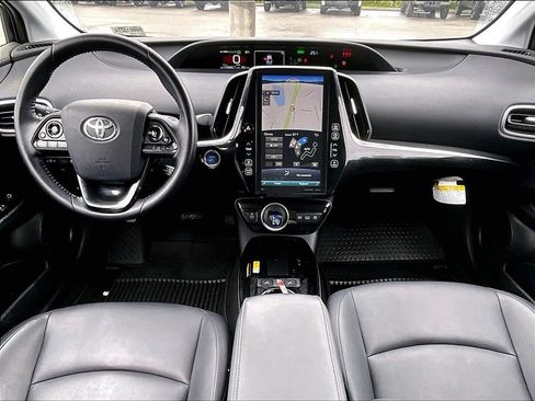 Used 2022 Toyota Prius Prime XLE FWD image 21