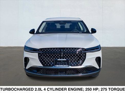 New 2026 Lincoln Nautilus Premier image 4